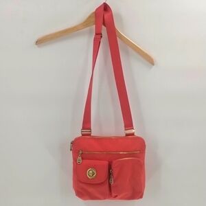 Baggallini Crossbody purse bag organizer pockets red adjustable strap Baggallini